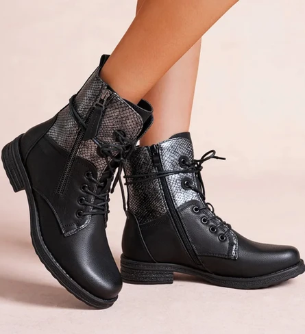 Boots Caroline